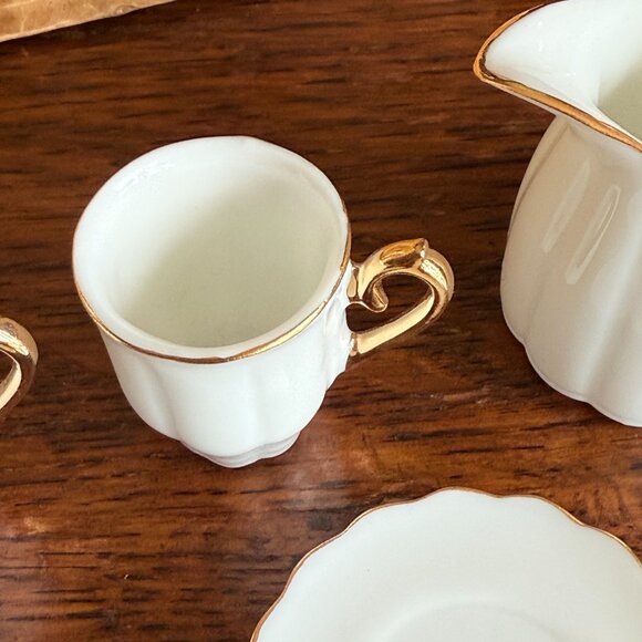 Vintage French Childs Tea set fine porcelain - Picture 13 of 17